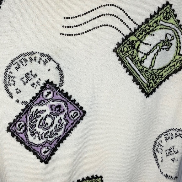 St. John Collection Postage Stamp Print Sweater Tee Size L - Picture 10 of 12